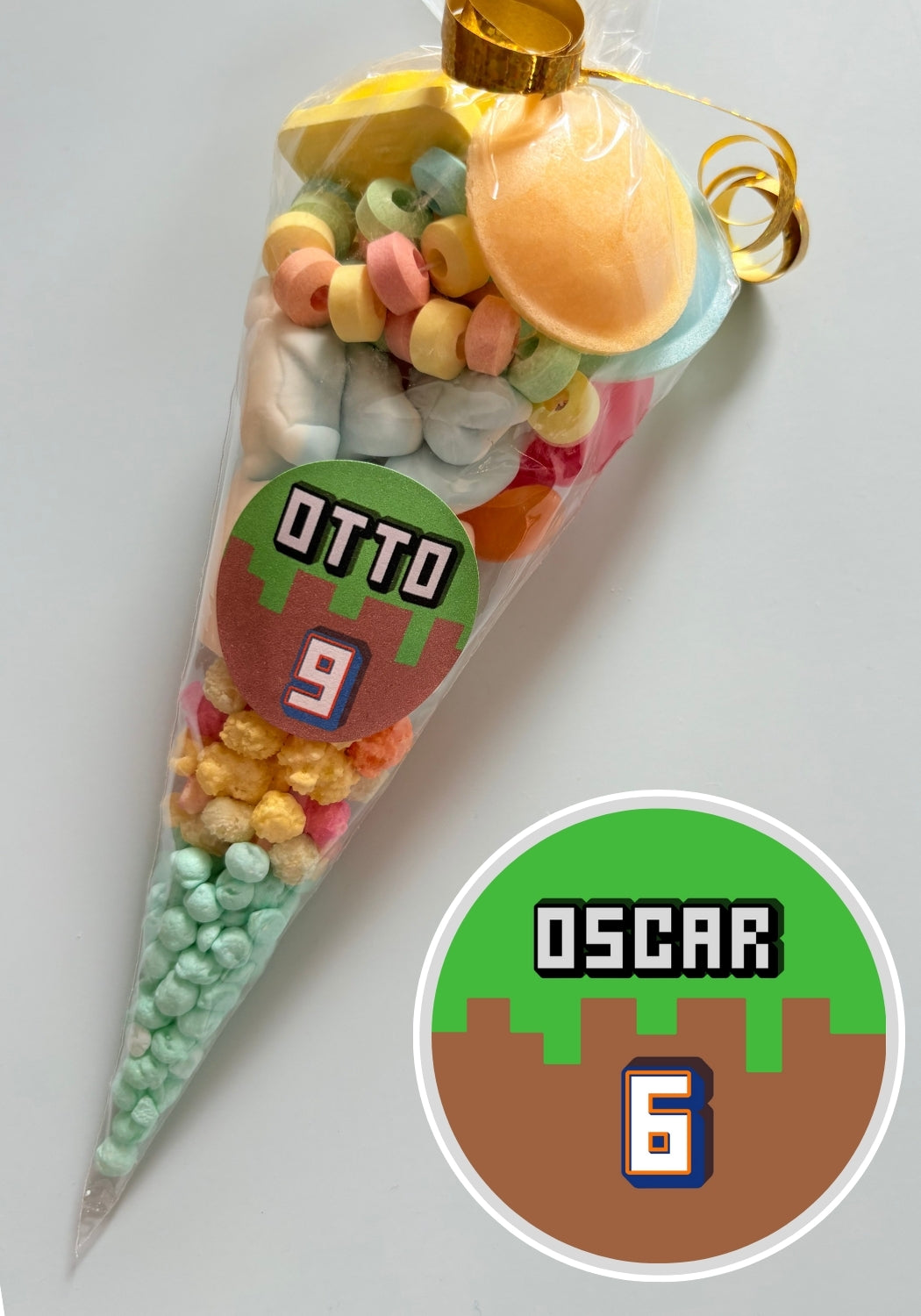 Minecraft Cone Rood Pre-Filled Sweet Cones - Minecraft Style Sticker – FavourMade